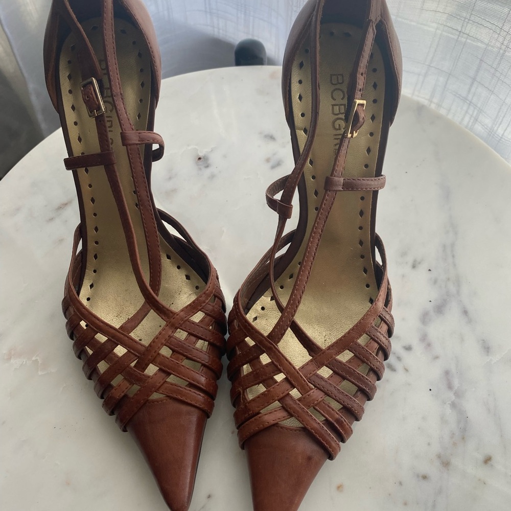 BCBGMaxAzria Women's Tan Strappy Heels